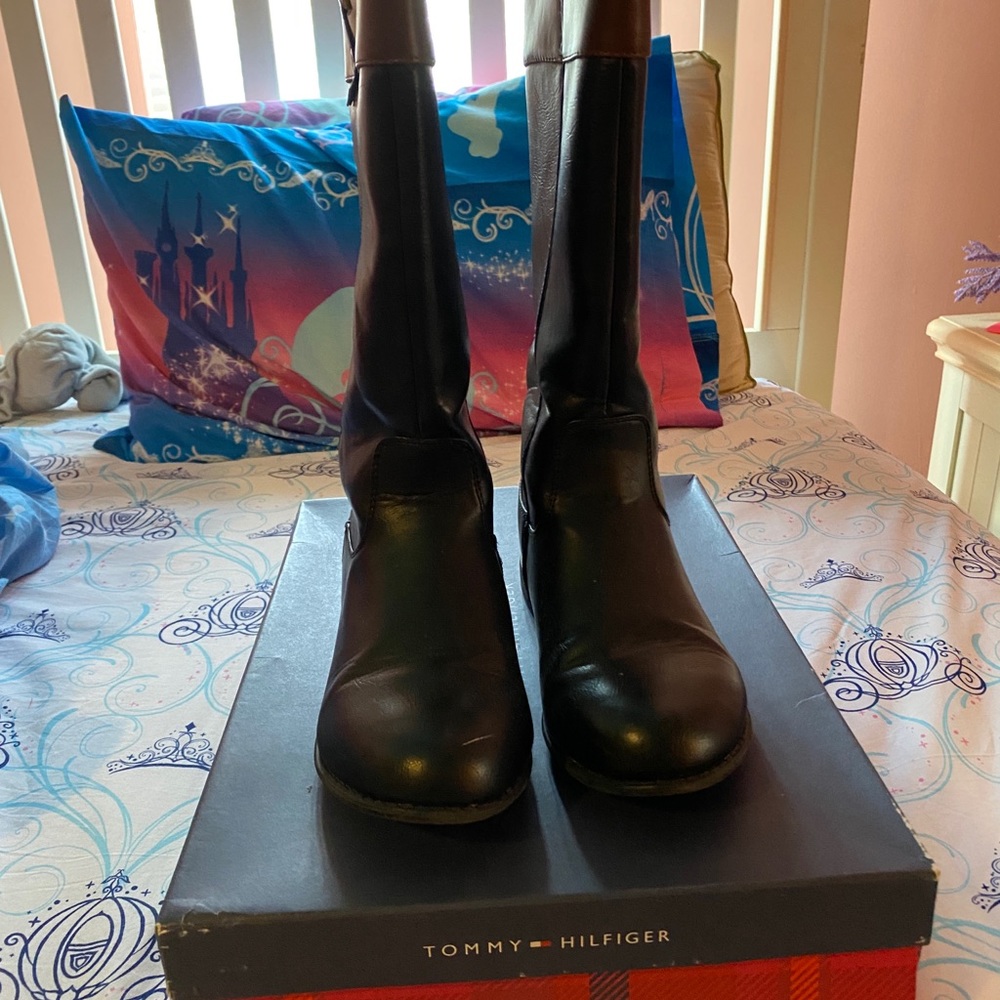 Tommy Hilfiger boot
